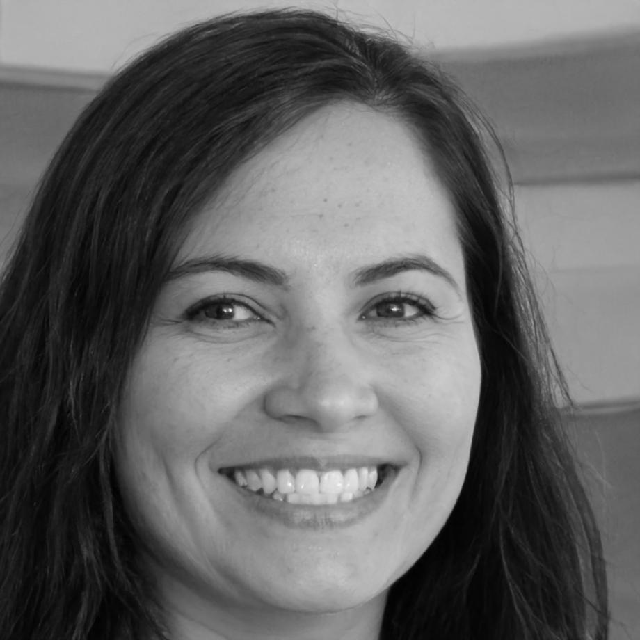 Portrait professionnel d'Amélie Rousseau, spécialiste UX gaming